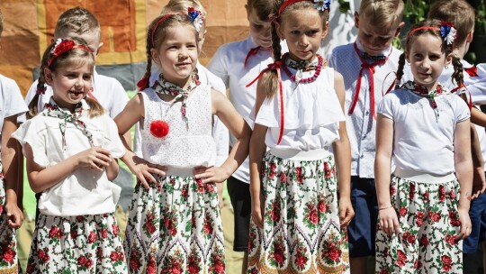 Kocham cię Polsko!!!, czyli piknik z okazji Dnia Rodziny w Publicznym Przedszkolu w ?Leśne Skrzaty? w Michałówce