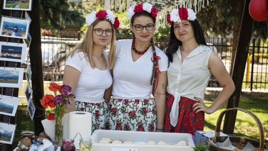 Kocham cię Polsko!!!, czyli piknik z okazji Dnia Rodziny w Publicznym Przedszkolu w ?Leśne Skrzaty? w Michałówce