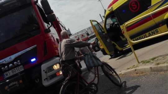 Wypadek z udziałem rowerzystki. Zapis z kamerki wyjaśni przyczynę