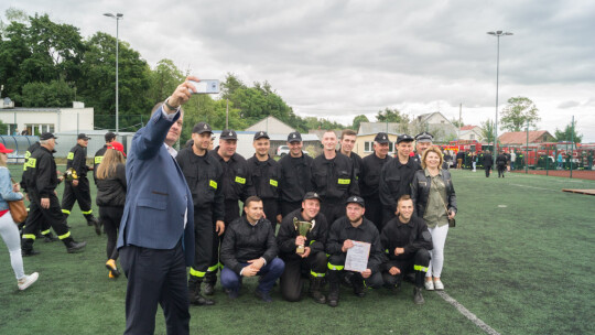 OSP Melanów wygrywa zawody strażackie