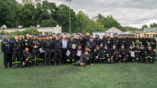 OSP Melanów wygrywa zawody strażackie