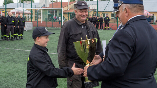 OSP Melanów wygrywa zawody strażackie