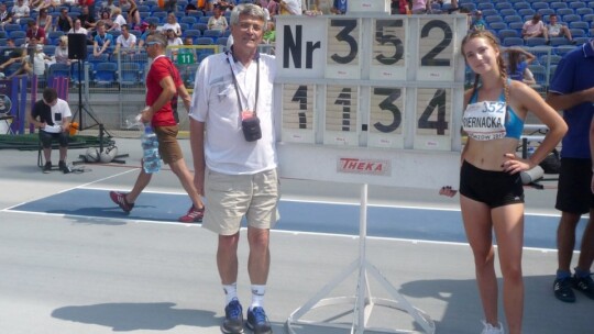 Medal był o 2 centymetry