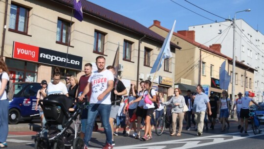 Pielgrzymi już na trasie! 38. PPP na Jasną Górę [wideo]