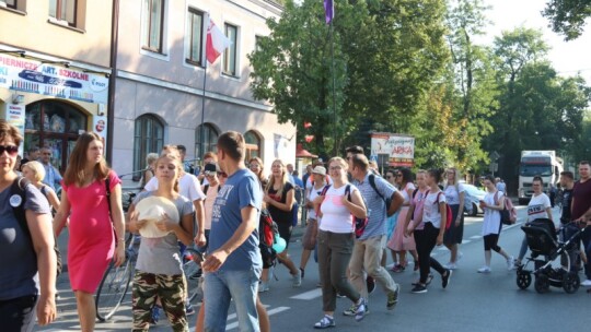 Pielgrzymi już na trasie! 38. PPP na Jasną Górę [wideo]