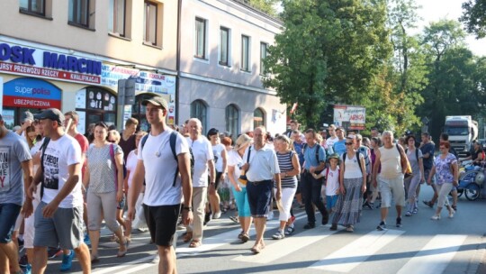 Pielgrzymi już na trasie! 38. PPP na Jasną Górę [wideo]