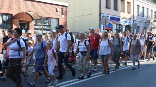 Pielgrzymi już na trasie! 38. PPP na Jasną Górę [wideo]