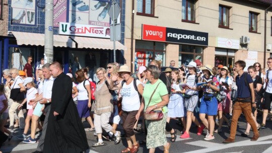 Pielgrzymi już na trasie! 38. PPP na Jasną Górę [wideo]