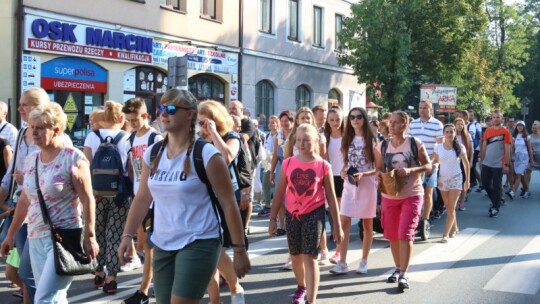 Pielgrzymi już na trasie! 38. PPP na Jasną Górę [wideo]