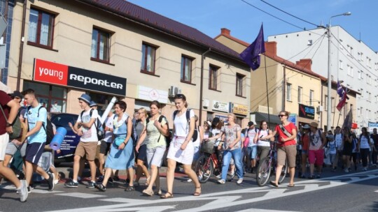 Pielgrzymi już na trasie! 38. PPP na Jasną Górę [wideo]