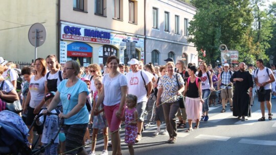 Pielgrzymi już na trasie! 38. PPP na Jasną Górę [wideo]