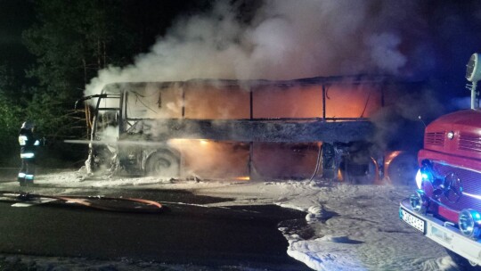 Autobus spłonął doszczętnie na DW nr 801