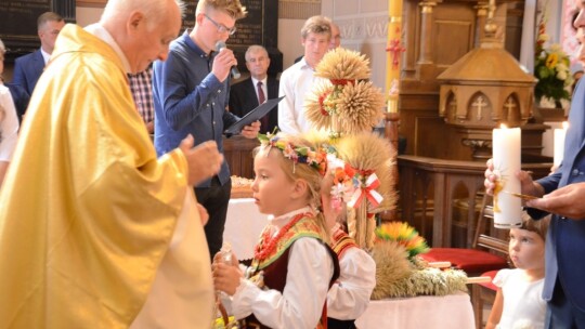 Barwne dożynki w Miastkowie Kościelnym [wideo]