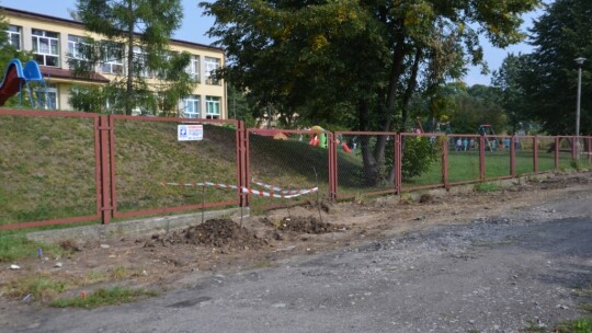 Bekierskiej w remoncie. Powstanie parking dla nowej hali