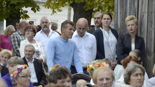 Mariańskie Porzecze. Dożynki z akcentem patriotycznym [wideo]