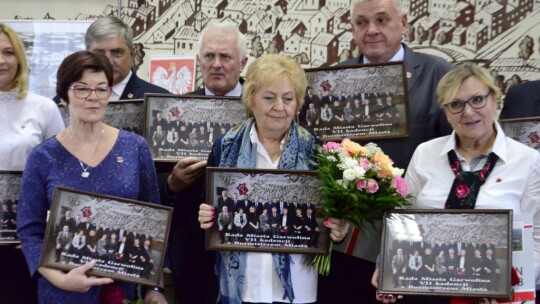 Po raz ostatni w takim gronie. Garwolińscy radni podsumowali VII kadencję Po raz ostatni w takim gronie. Garwolińscy radni podsumowali VII kadencję