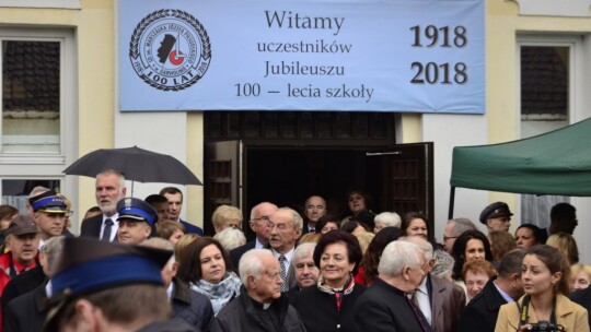 100 lat Długiej! Jubileuszowy zjazd absolwetnów [wideo]