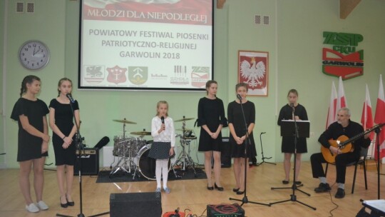 Muzyką i śpiewem uczcili 100-lecie niepodległości 