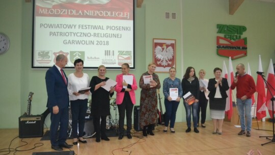 Muzyką i śpiewem uczcili 100-lecie niepodległości 