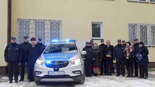 Nowe radiowozy na służbie w trzech gminach