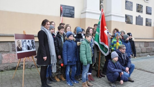 Nowa tablica upamiętniająca 4 wychowawców