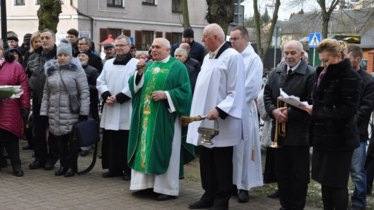 Nowa tablica upamiętniająca 4 wychowawców