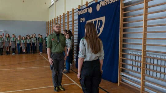 Braterski krąg w pogodnym Parysowie