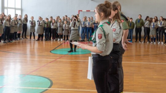 Braterski krąg w pogodnym Parysowie