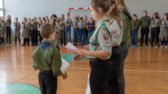 Braterski krąg w pogodnym Parysowie