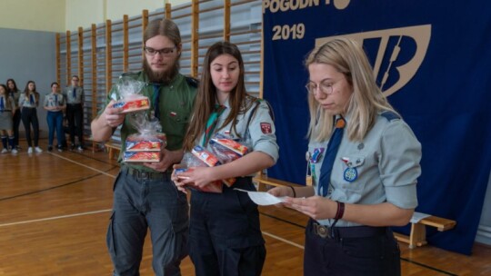 Braterski krąg w pogodnym Parysowie