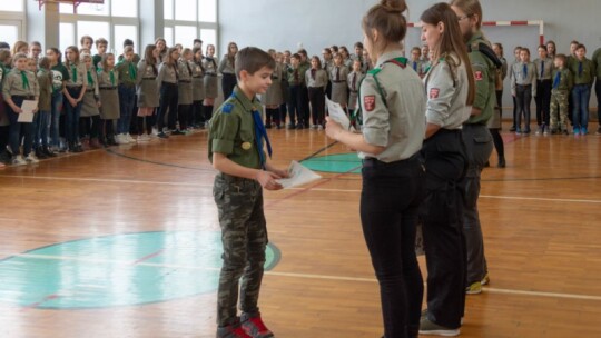 Braterski krąg w pogodnym Parysowie