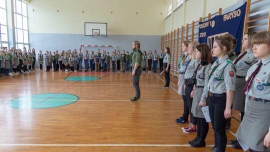 Braterski krąg w pogodnym Parysowie