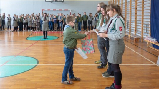 Braterski krąg w pogodnym Parysowie