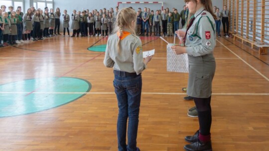 Braterski krąg w pogodnym Parysowie