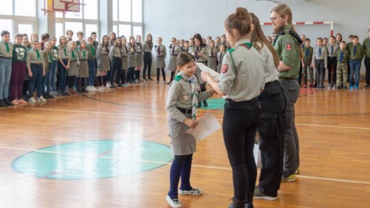 Braterski krąg w pogodnym Parysowie