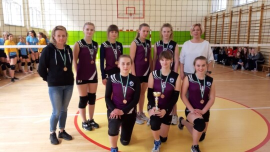 Siatkarki z Długiej mistrzyniami powiatu