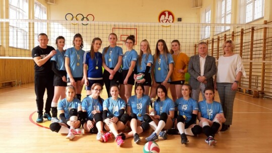 Siatkarki z Długiej mistrzyniami powiatu