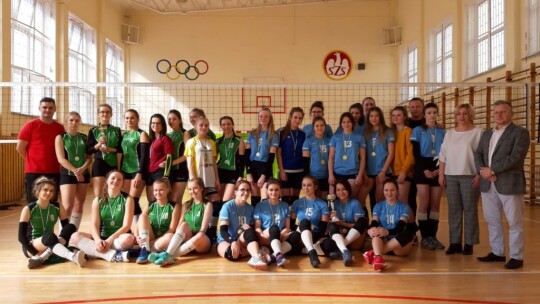 Siatkarki z Długiej mistrzyniami powiatu