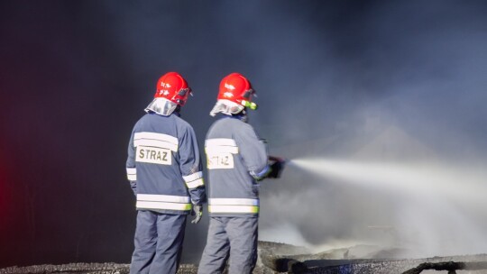 Groźny pożar w Bączkach. Spaliła się stodoła