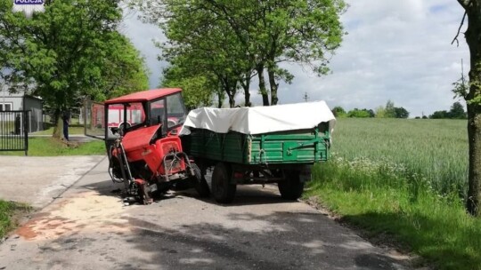 Ciągnik rozpadł się na dwie części