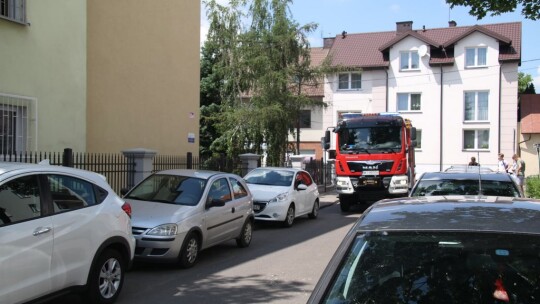 Drażniąca substancja w LO na Długiej. Ewakuacja szkoły