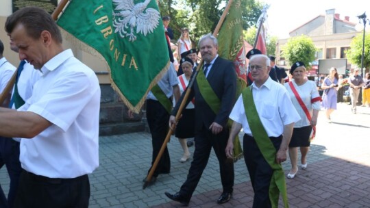 Żywią i bronią ? tablica pamięci ludowców