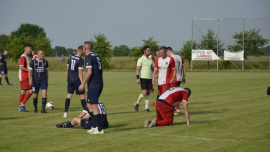 Wilga wygrywa derby i zostaje w IV lidze!