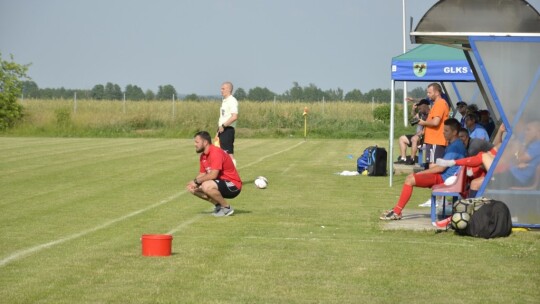 Wilga wygrywa derby i zostaje w IV lidze!