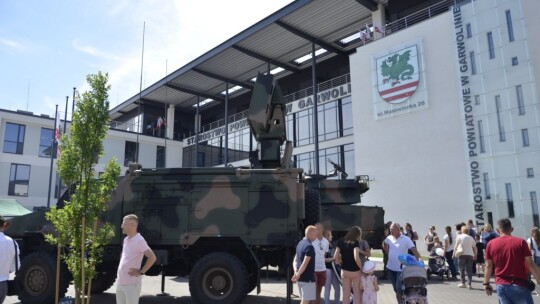 Pod starostwem jak na poligonie