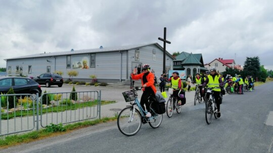 Głoszenie przez kręcenie - Rowerowi JP II na szlaku