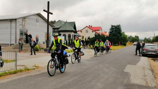 Głoszenie przez kręcenie - Rowerowi JP II na szlaku