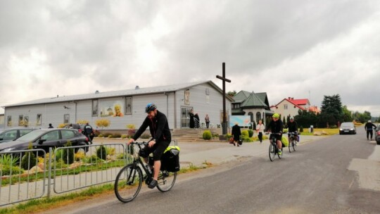 Głoszenie przez kręcenie - Rowerowi JP II na szlaku