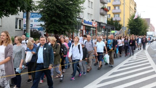 Kierunek: Jasna Góra! Pielgrzymka Podlaska dzień po dniu [wideo]