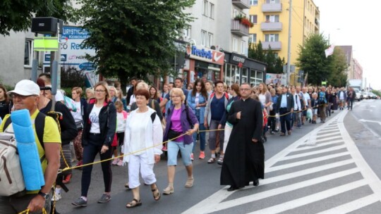 Kierunek: Jasna Góra! Pielgrzymka Podlaska dzień po dniu [wideo]